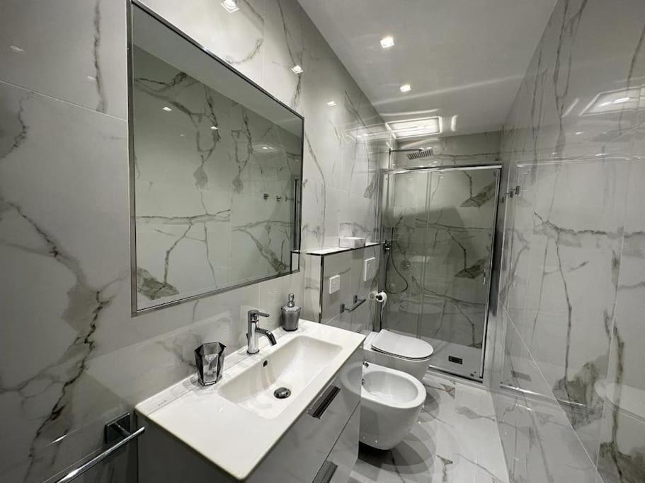 Suite Aurora Luxury In The Center Of Σαν Ρέμο Εξωτερικό φωτογραφία